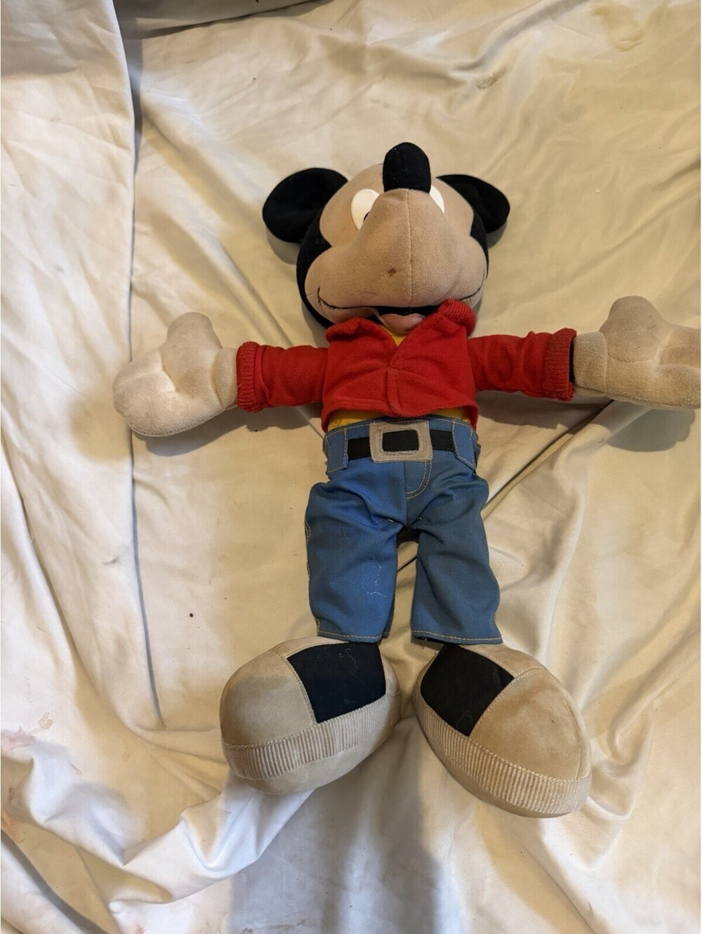 Disney’s Mickey Mouse Squeeze And Talk Doll Interactive *Is Not Working*